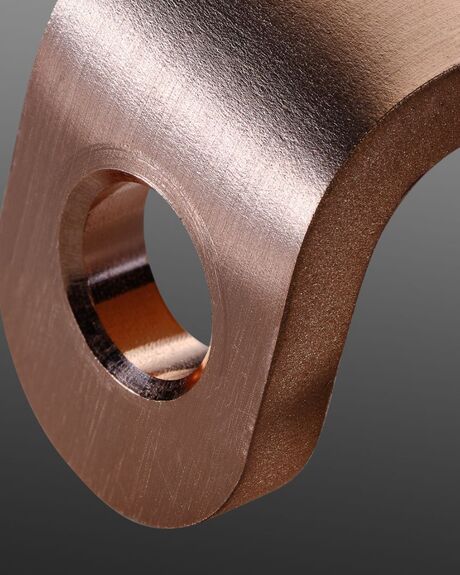 Busbar e cell contacts