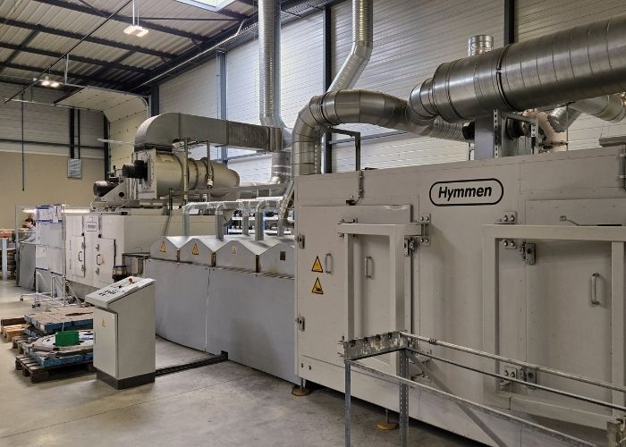 Levigatura e verniciatura